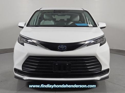 Used 2023 Toyota Sienna LE FWD image 8