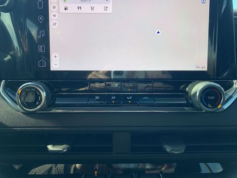 Used 2024 Chevrolet Colorado Trail Boss w/ Advanced Trailering Package image 16