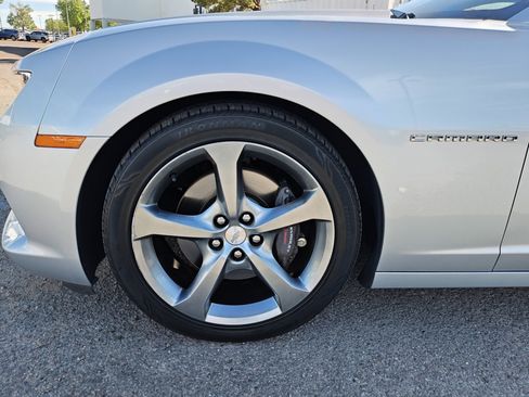 Used 2014 Chevrolet Camaro SS w/ RS Package RWD image 10