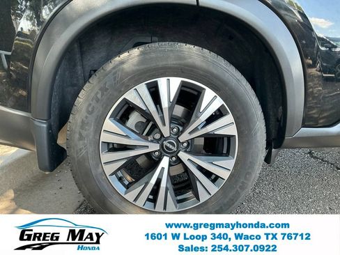 Used 2023 Nissan Rogue SV FWD image 10