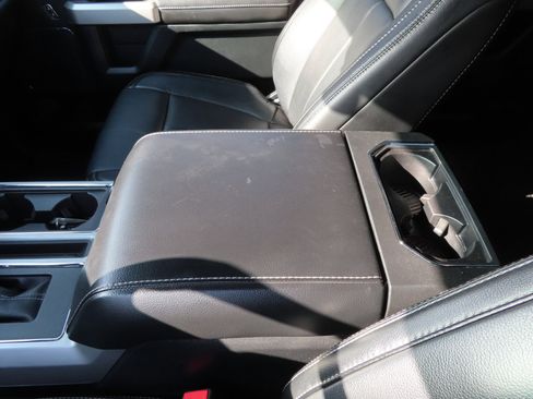 Used 2019 Ford F150 Lariat w/ Equipment Group 502A Luxury image 39