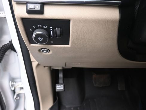 Used 2016 Jeep Grand Cherokee Limited RWD image 16