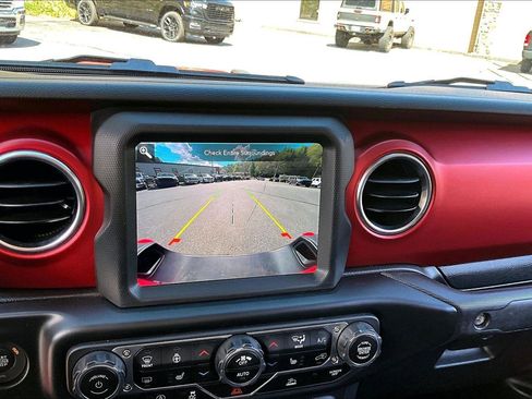 Used 2023 Jeep Gladiator Rubicon w/ LED Lighting Group image 23