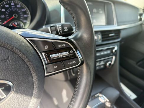 Used 2020 Kia Optima S FWD image 20