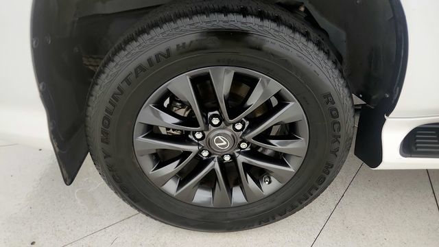 Used 2022 Lexus GX 460 Premium w/ Premium Package AWD/4WD image 81