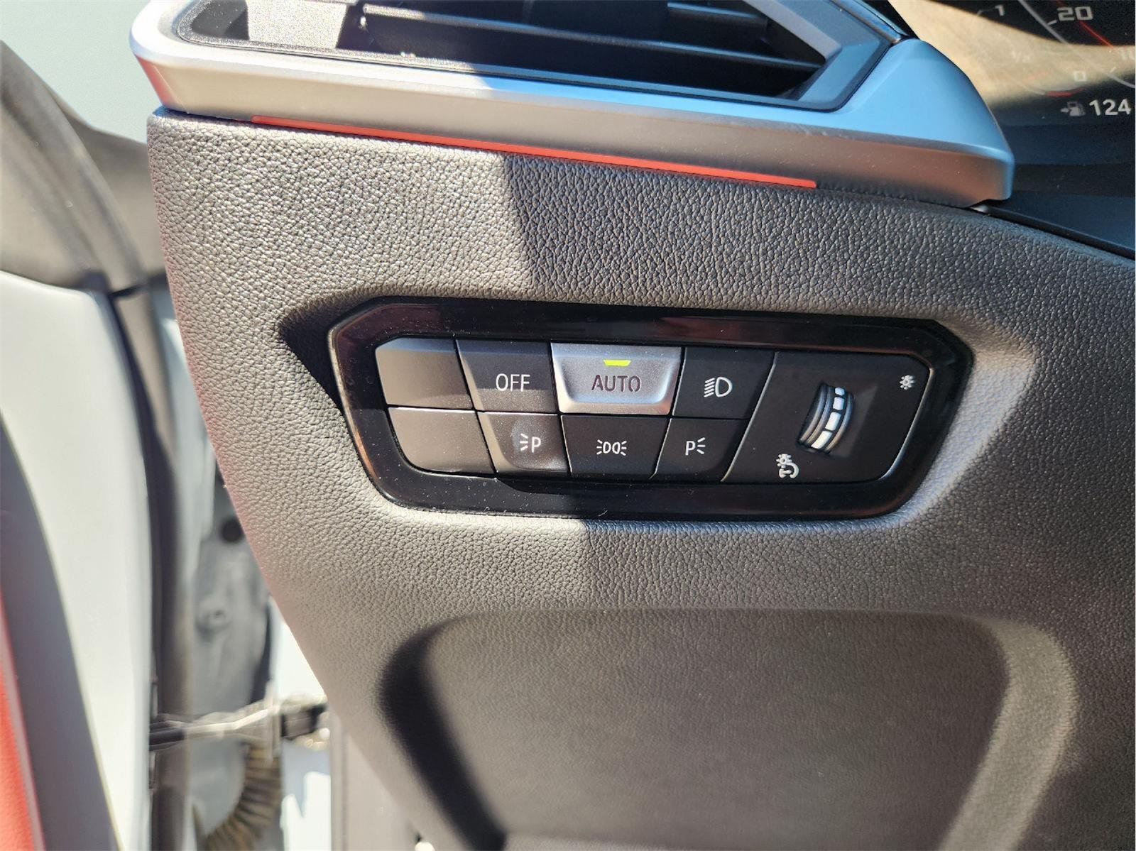 Used 2023 BMW M440i Coupe w/ Premium Package RWD image 21