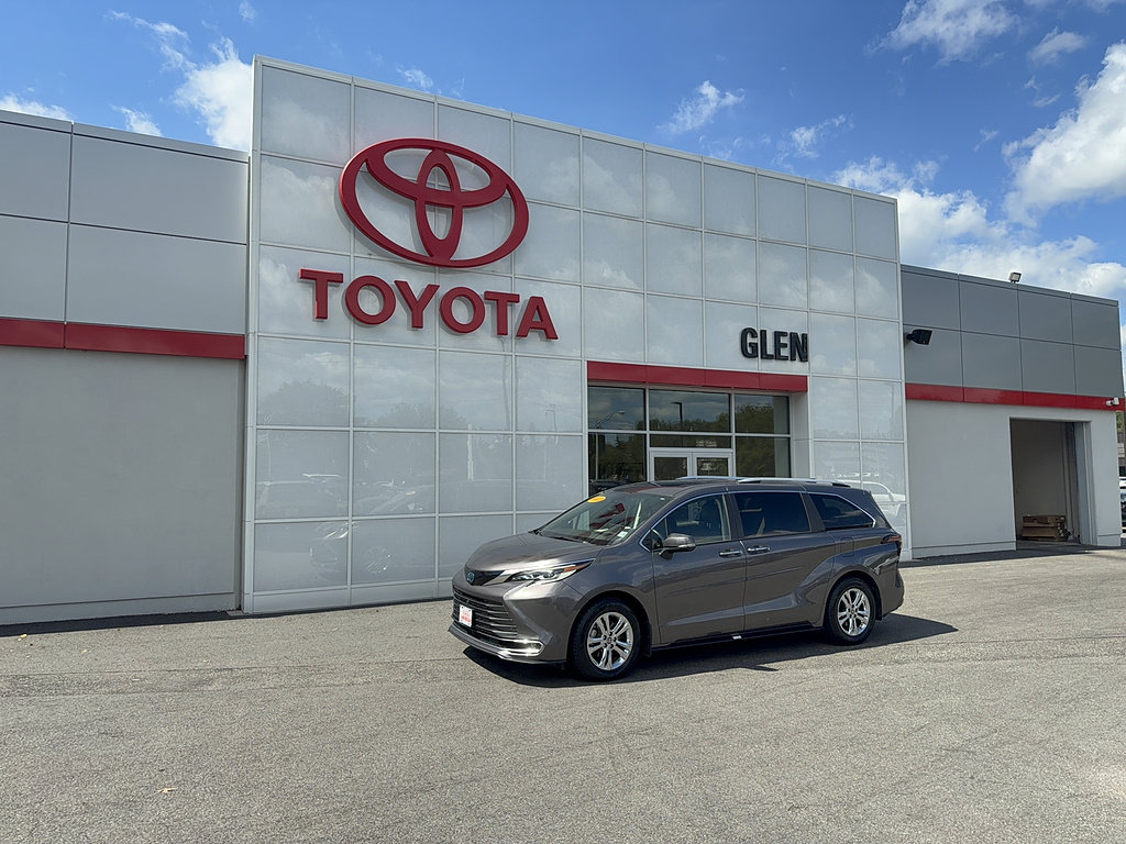 Certified 2023 Toyota Sienna Platinum AWD/4WD image 1