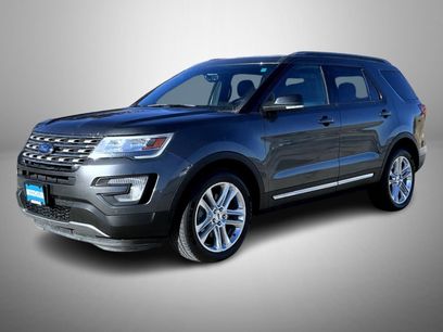 Used 2017 Ford Explorer XLT w/ Equipment Group 202A