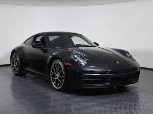 Certified 2022 Porsche 911 Carrera RWD image 9
