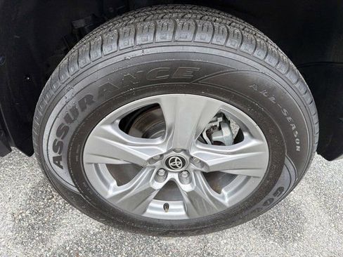 Certified 2024 Toyota RAV4 XLE FWD image 32