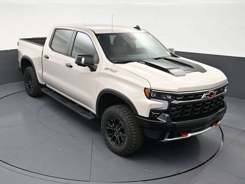 Used 2026 Chevrolet Silverado 1500 ZR2 AWD/4WD image 17