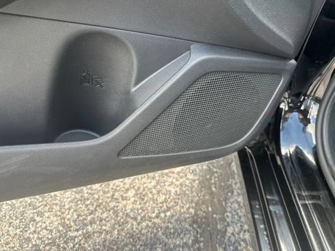 Used 2024 Nissan Altima 2.5 SV FWD image 14