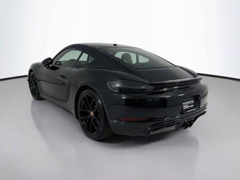 Used 2024 Porsche 718 Cayman RWD image 3