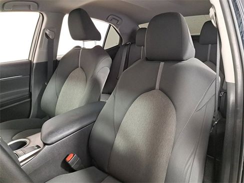 Used 2024 Toyota Camry LE image 20