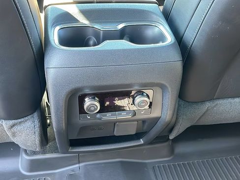 New 2026 GMC Acadia Denali Ultimate w/ LPO, Floor Liner Package AWD/4WD image 16