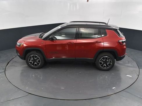 New 2026 Jeep Compass Trailhawk w/ Sun, Sound & Navigation Group image 36