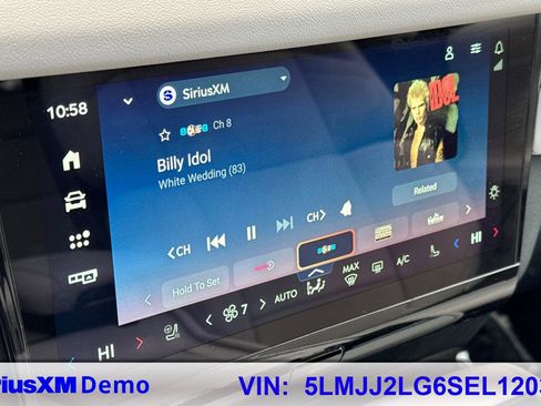 Certified 2025 Lincoln Navigator Reserve image 29