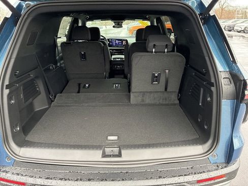 New 2026 Chevrolet Traverse LT w/ LPO, Floor Liner Package image 32