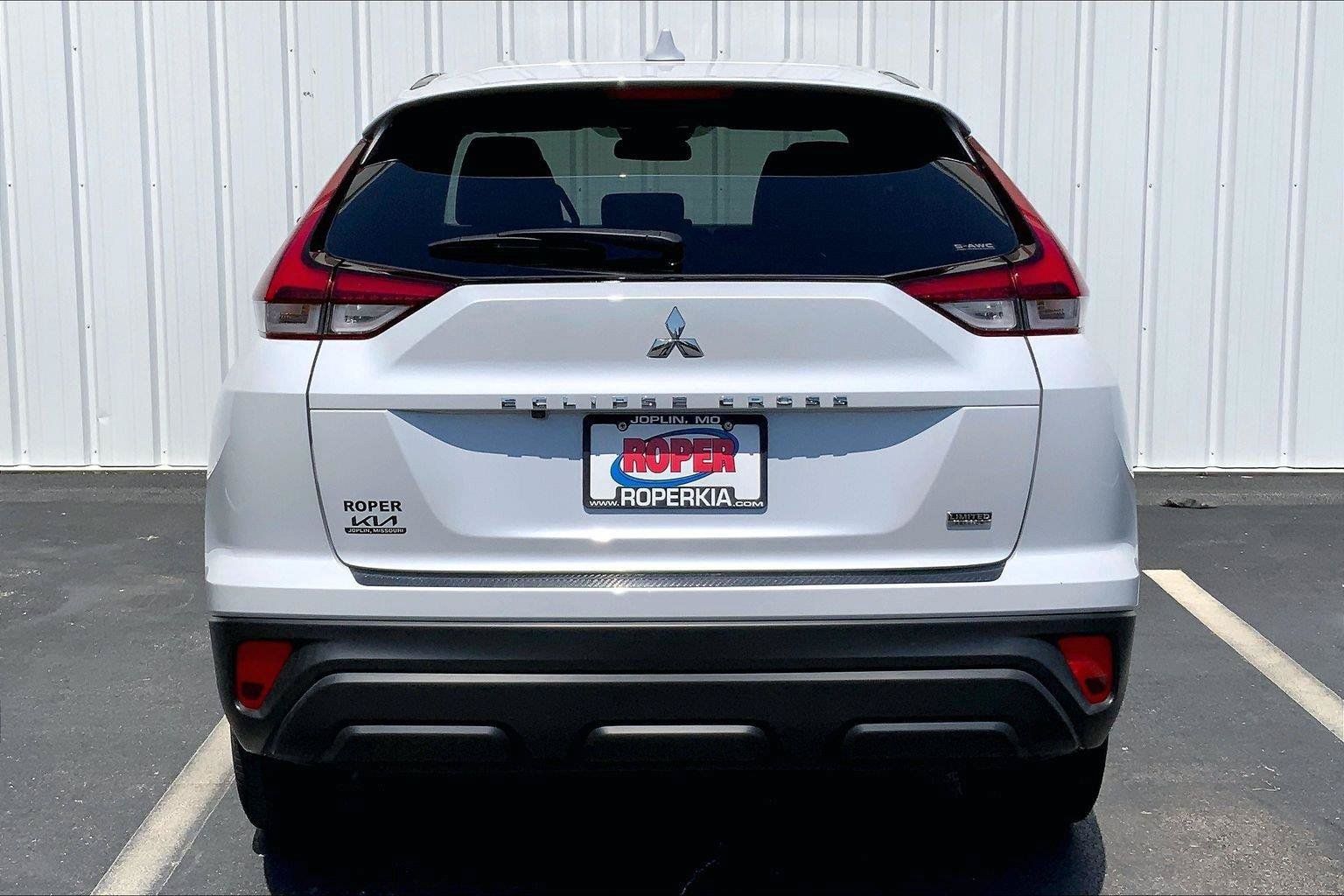 Used 2024 Mitsubishi Eclipse Cross LE AWD/4WD image 4