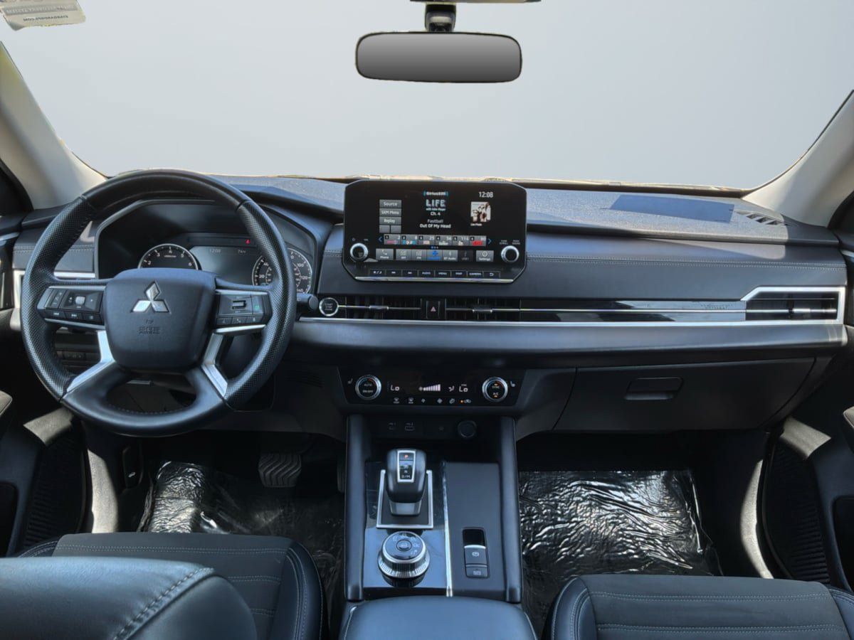 Used 2024 Mitsubishi Outlander SE FWD image 10