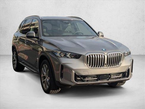 Used 2026 BMW X5 xDrive50e AWD/4WD image 6