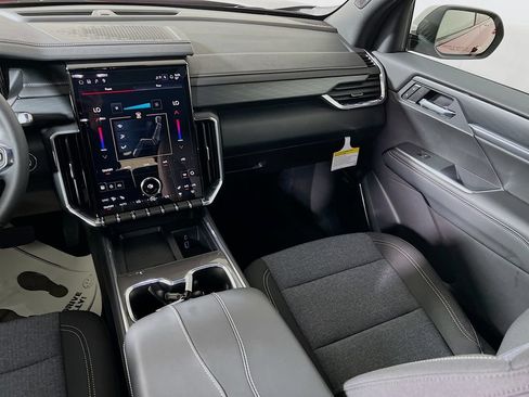 New 2026 GMC Acadia Elevation w/ Black Edition AWD/4WD image 18