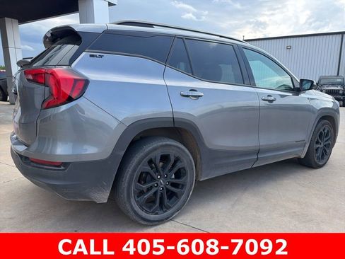 Used 2021 GMC Terrain SLT w/ Infotainment Package II FWD image 3