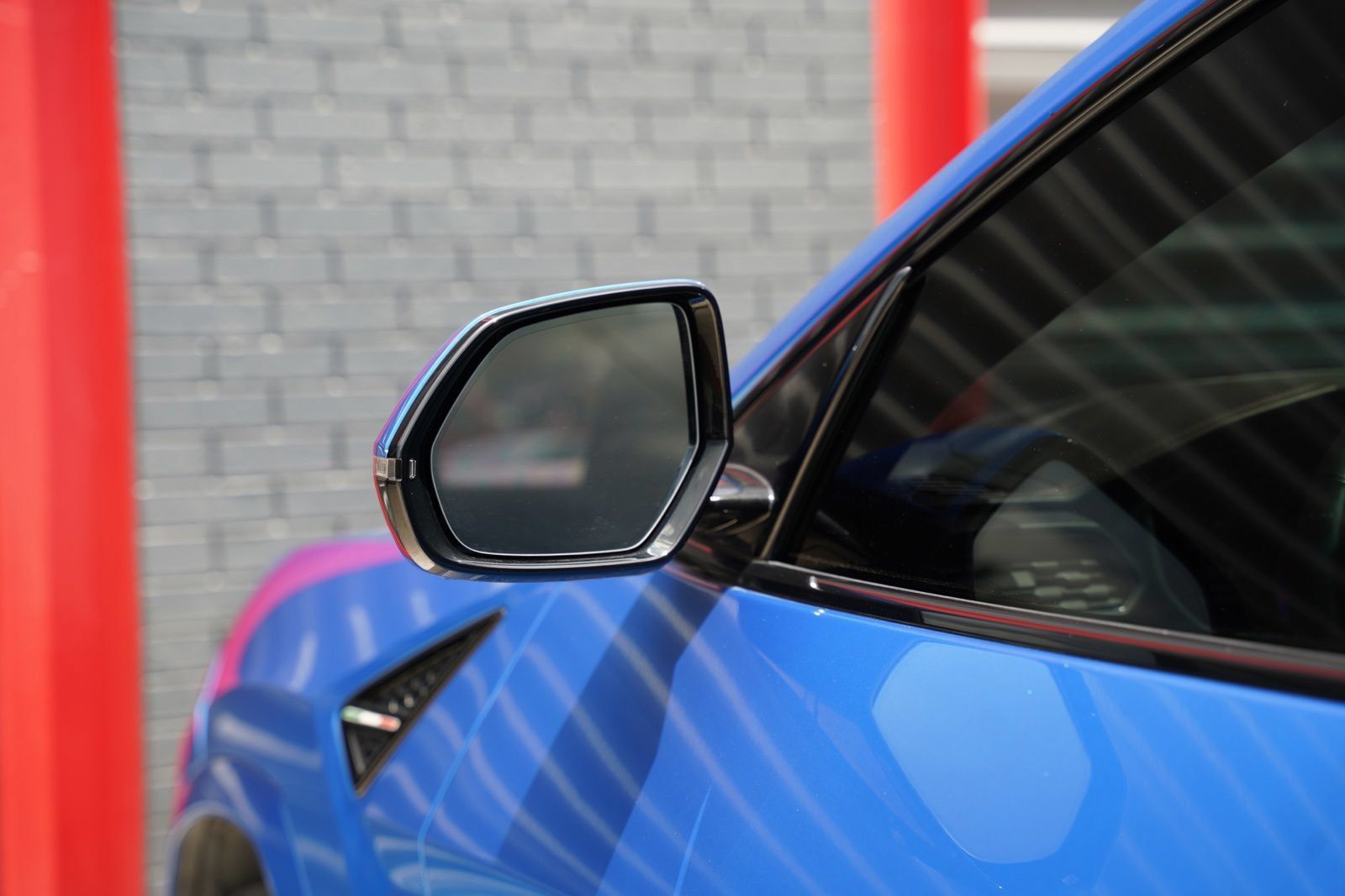 Used 2020 Lamborghini Urus AWD/4WD image 19