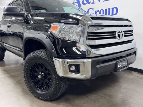 Used 2016 Toyota Tundra SR5 w/ SR5 Upgrade Package image 19