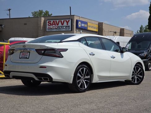 Used 2023 Nissan Maxima SV w/ Floor Mat Group FWD image 15