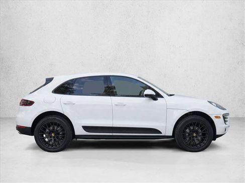 Used 2018 Porsche Macan AWD/4WD image 8