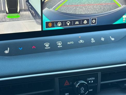 New 2026 Nissan Leaf Platinum+ image 17