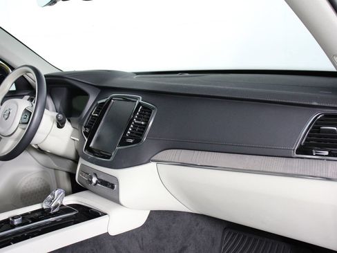 Used 2023 Volvo XC90 T8 Ultimate w/ Protection Package Premier AWD/4WD image 22