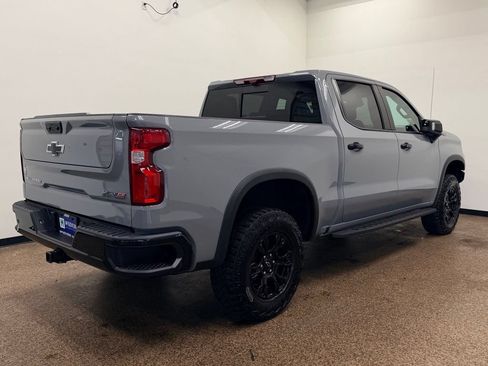 Used 2024 Chevrolet Silverado 1500 ZR2 w/ Technology Package AWD/4WD image 7