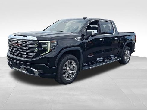 Used 2022 GMC Sierra 1500 Denali AWD/4WD image 3