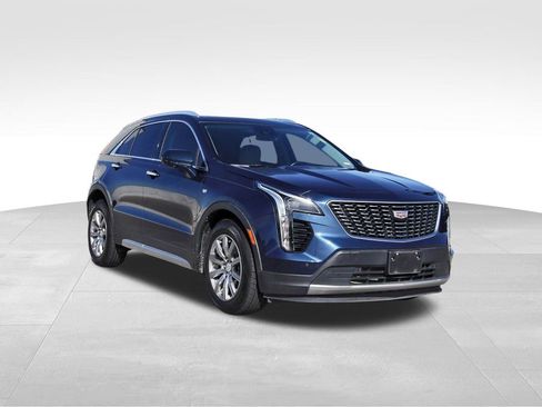 Used 2020 Cadillac XT4 Premium Luxury image 1