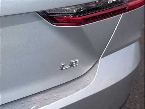 Used 2025 Toyota Camry LE image 18