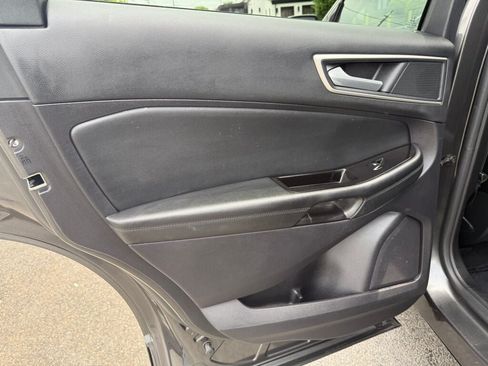 Used 2020 Ford Edge SEL w/ Convenience Package AWD/4WD image 24