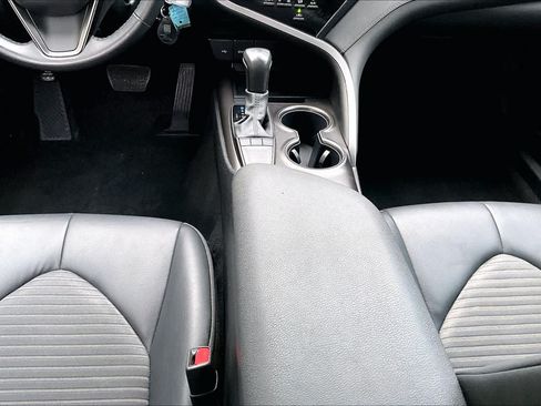 Certified 2024 Toyota Camry SE FWD image 17