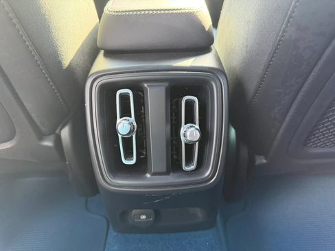 Used 2023 Volvo XC40 Recharge Plus AWD/4WD image 21