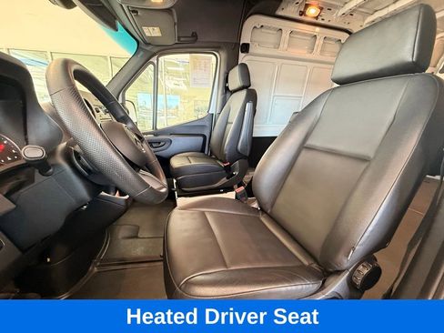 Used 2025 Mercedes-Benz Sprinter 2500 image 17