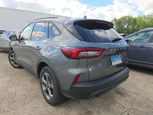 Used 2025 Ford Escape ST-Line AWD/4WD image 8