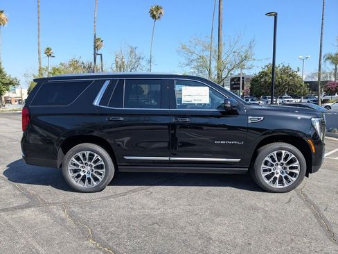 New 2026 GMC Yukon Denali w/ Denali Reserve Package AWD/4WD image 2