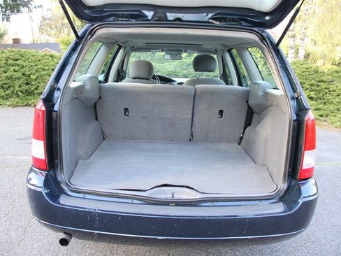 Used 2004 Ford Focus ZTW image 16