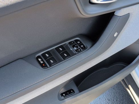 Used 2023 Polestar Polestar 2 AWD/4WD image 15