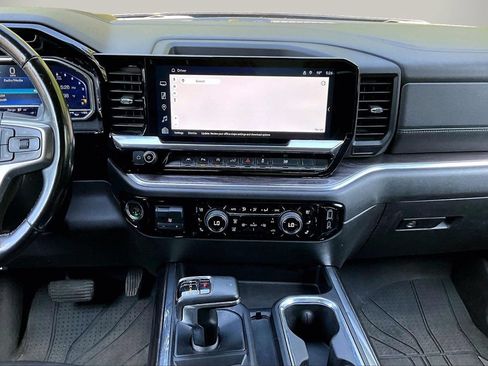 Used 2023 Chevrolet Silverado 1500 LTZ AWD/4WD image 12