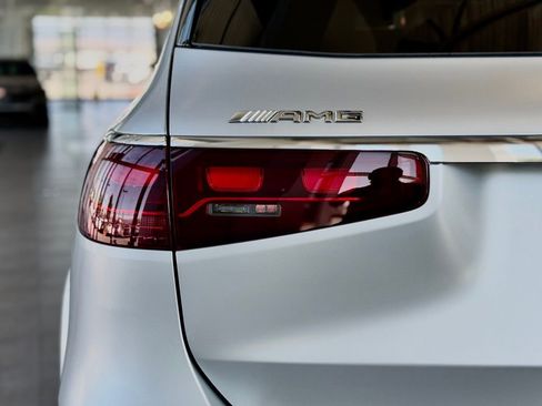 New 2026 Mercedes-Benz GLS 63 AMG 4MATIC image 9