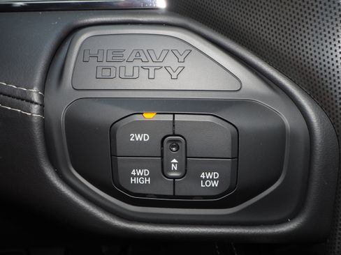 New 2025 RAM 2500 Limited image 31