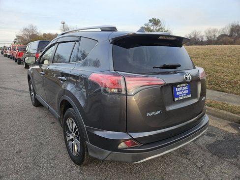 Used 2016 Toyota RAV4 XLE image 4