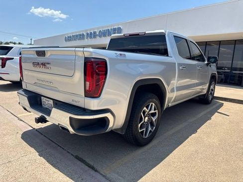 Used 2022 GMC Sierra 1500 SLT w/ SLT Convenience Package AWD/4WD image 3